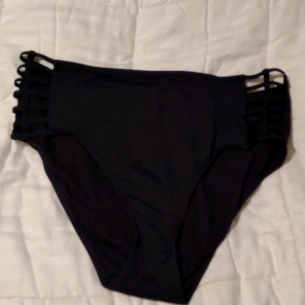 Shade & Shore Swimsuit  bottoms size XL